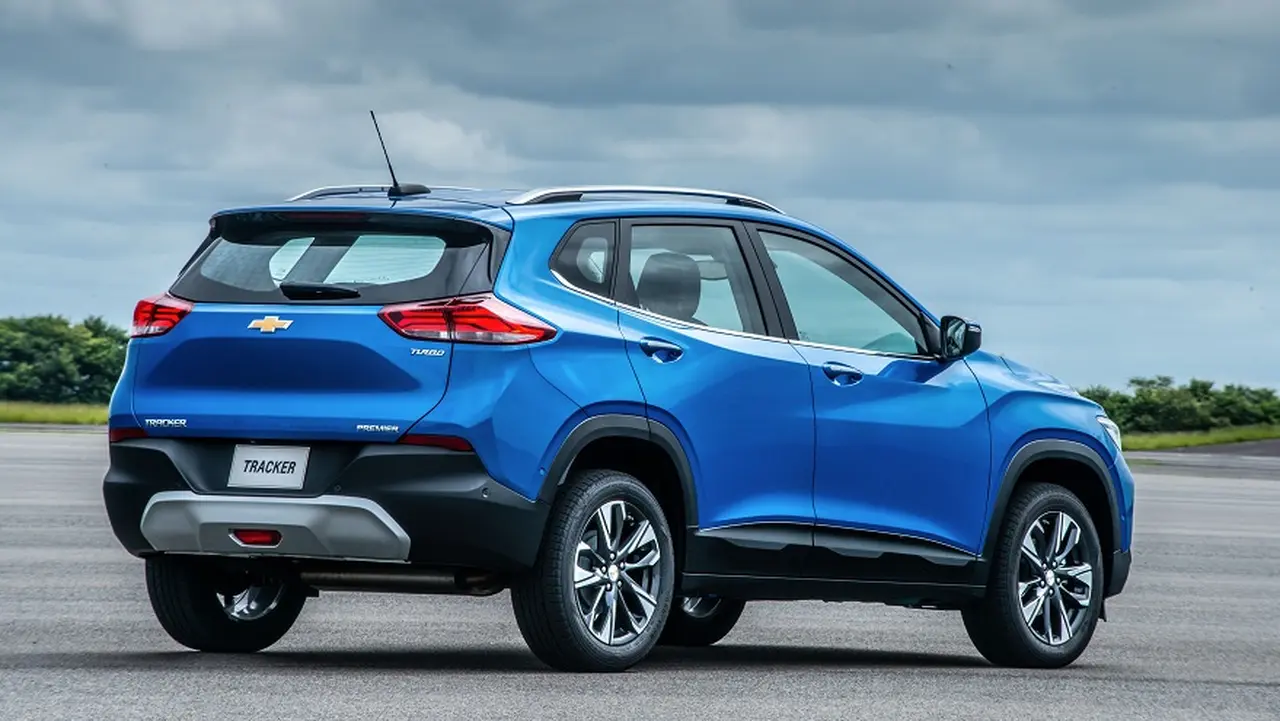 Chevrolet Tracker, con nueva estética posterior.