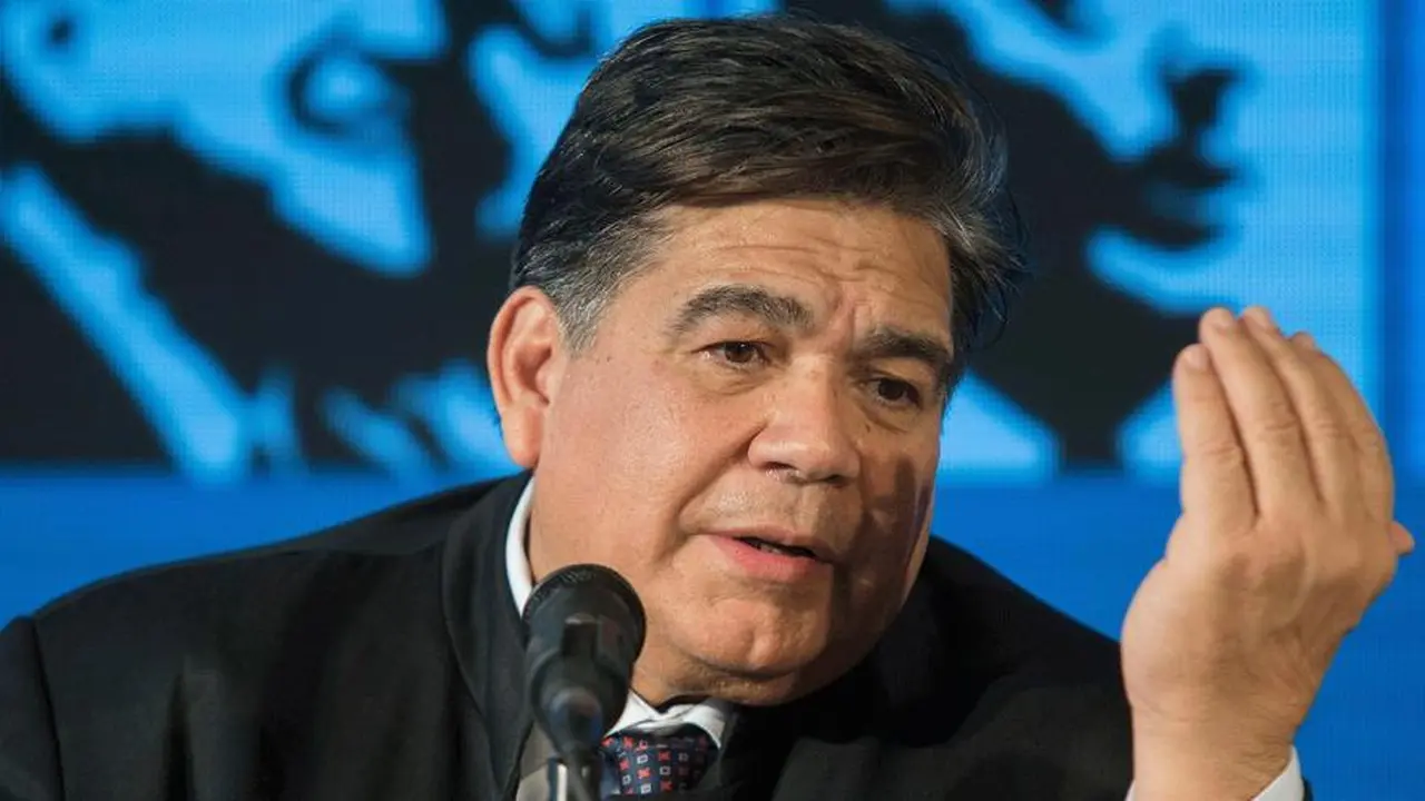 Mario Ishii: "Yo los tengo que cubrir cuando están vendiendo falopa con las ambulancias"