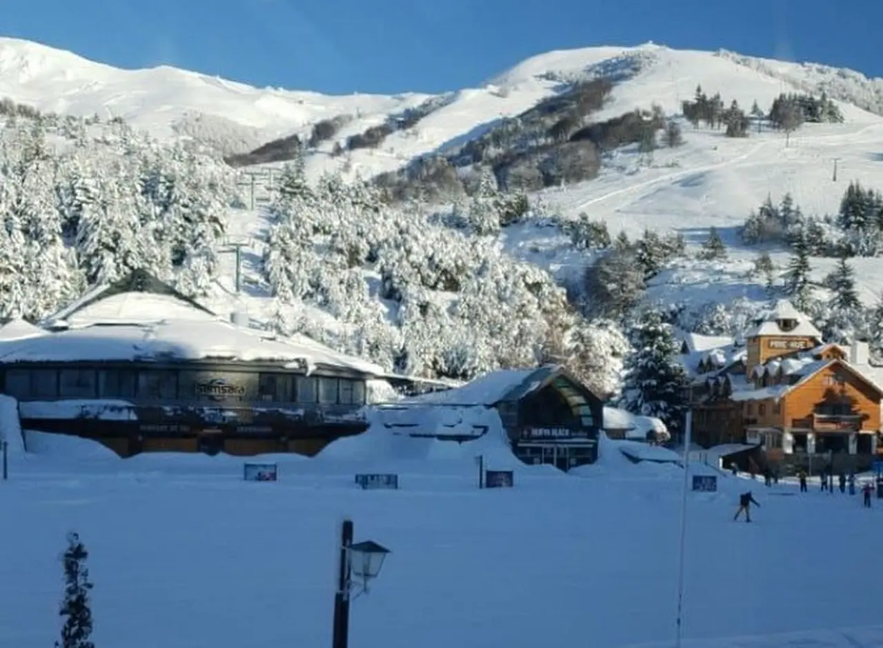 Avalancha fatal en Bariloche: un muerto en el Cerro Catedral