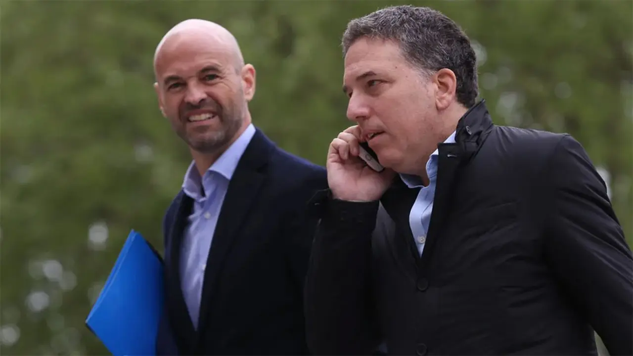 Guillermo Dietrich y Nicolás Dujovne, procesados en la misma causa.