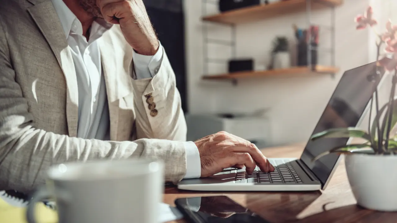 Otra etapa, otro perfil de profesional: cuánto le agregan al salario los conocimientos web y en digitalización