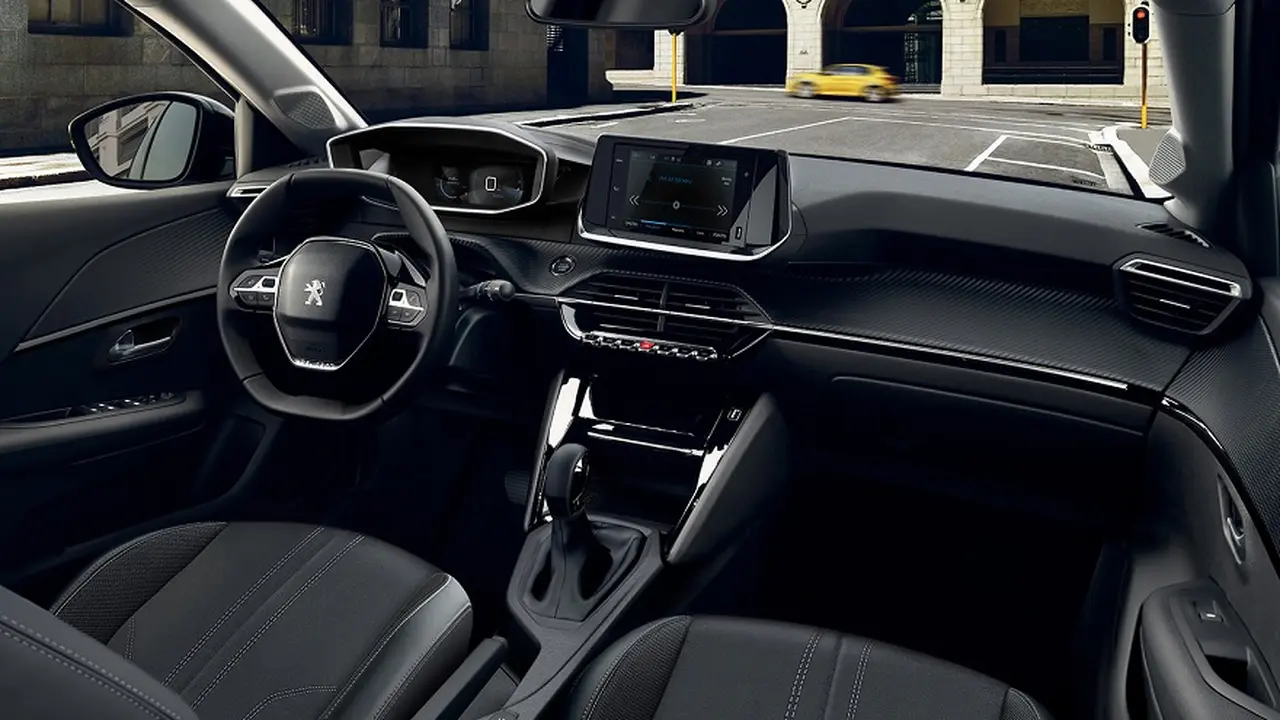 Peugeot 208 por dentro: mucha tecnología y confort.