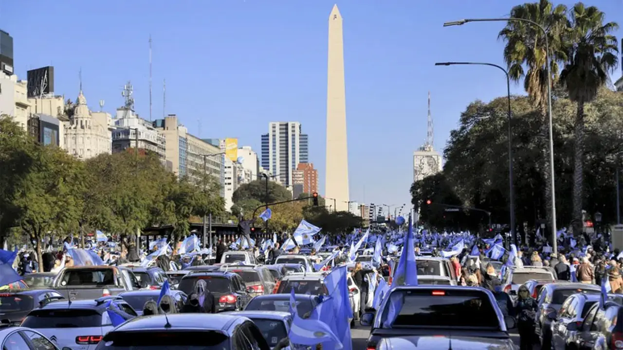 Para el Gobierno, las protestas del lunes tuvieron reclamos 