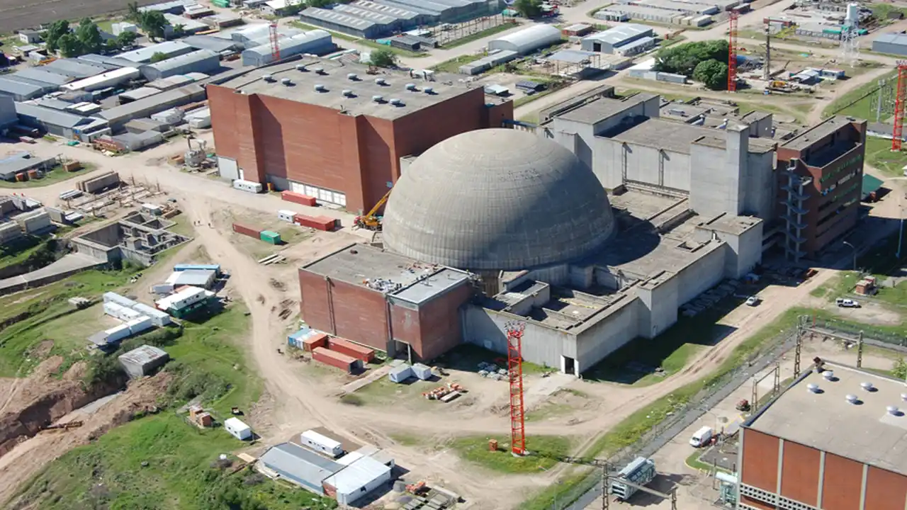 La vieja central nuclear Atucha, construida con tecnología alemana.