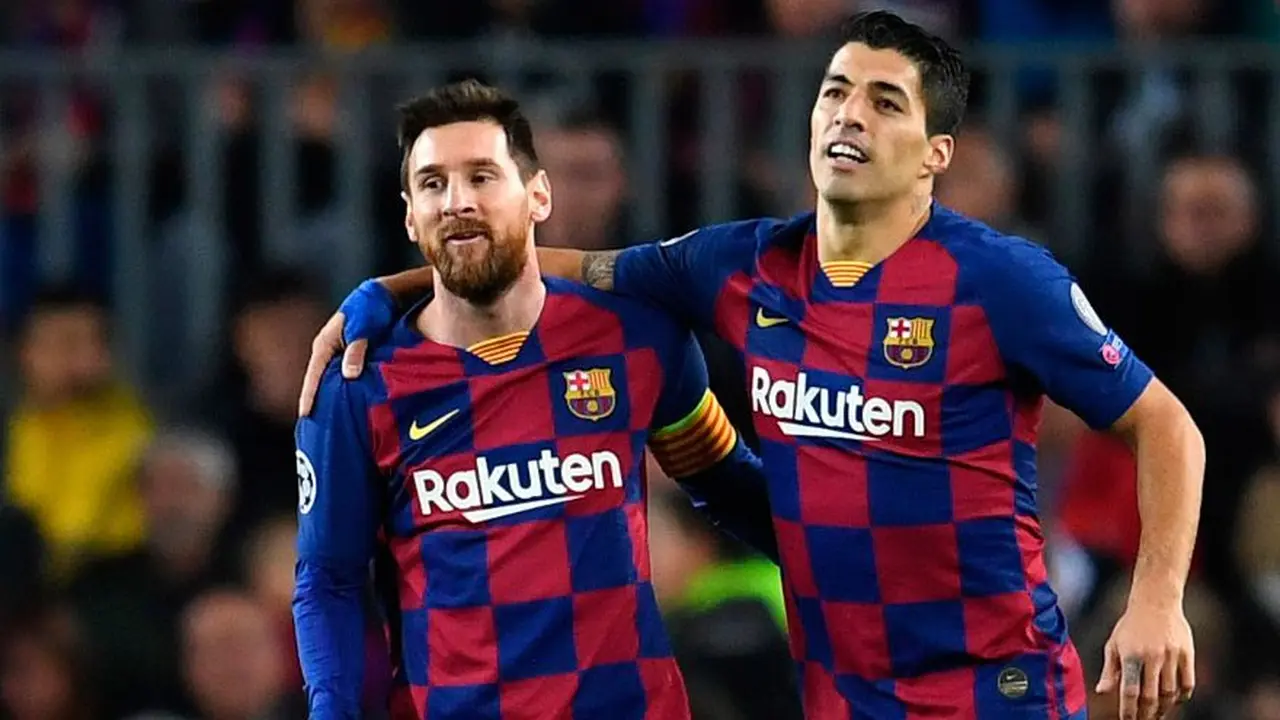 Messi y Suárez. La situación del delantero uruguayo habría complicado la relación de 