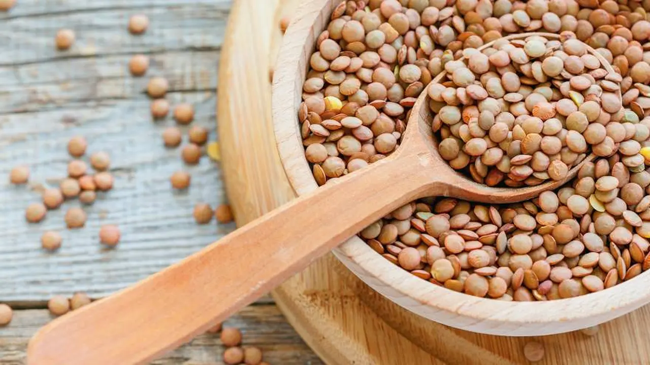Las lentejas son una legumbre que podría ayudar al cuerpo a mantenerse nutrido