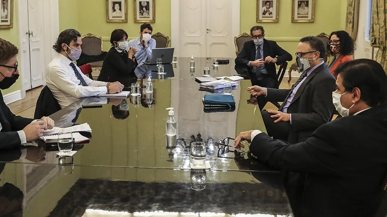 El gabinete económico analizó la continuidad de los programas ATP e IFE.