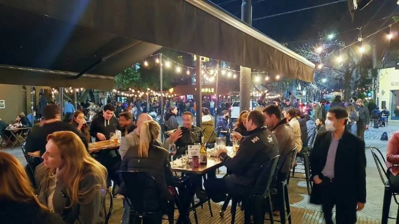 El jefe de Gobierno señaló que no le consultaron nada sobre las restricciones a la nocturnidad