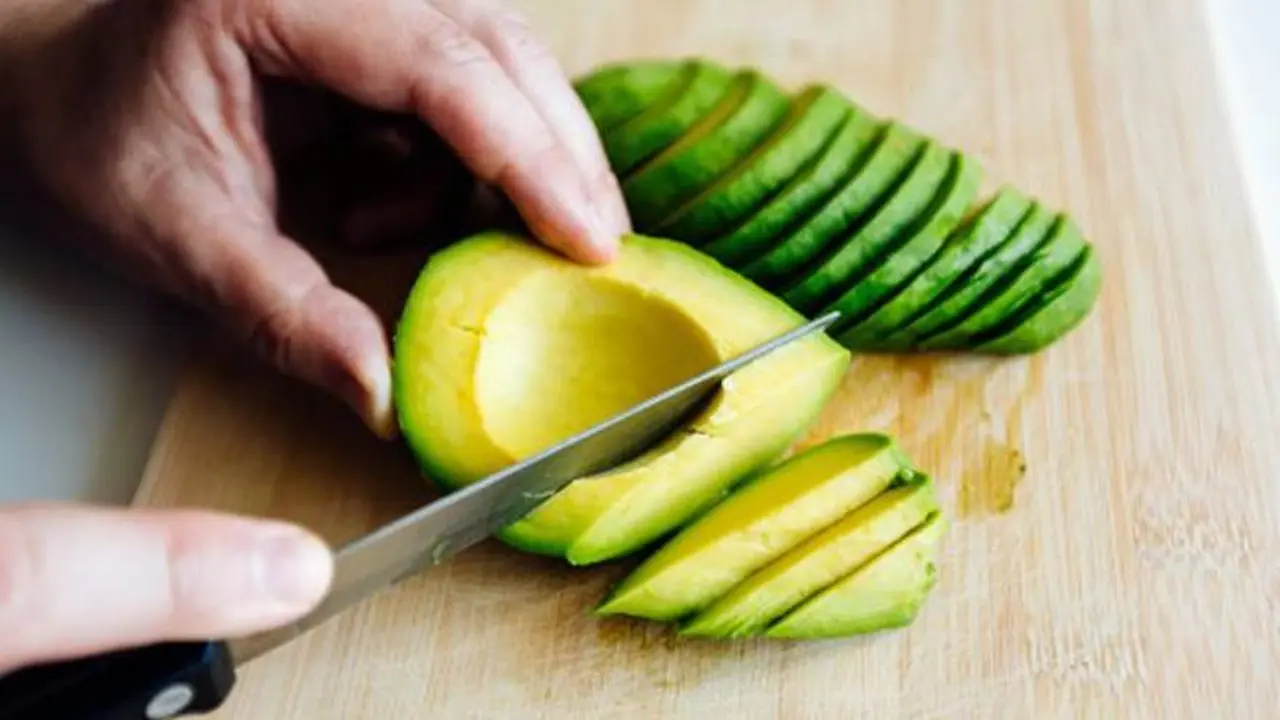 La palta es uno de los productos que compone este listado