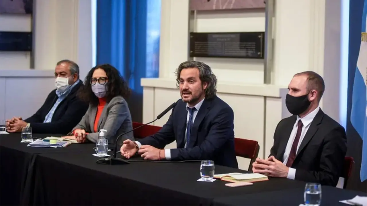 Mensaje del Gobierno a empresarios y gremios: "El primer tiempo lo ganamos, ahora viene la negociación con el FMI"