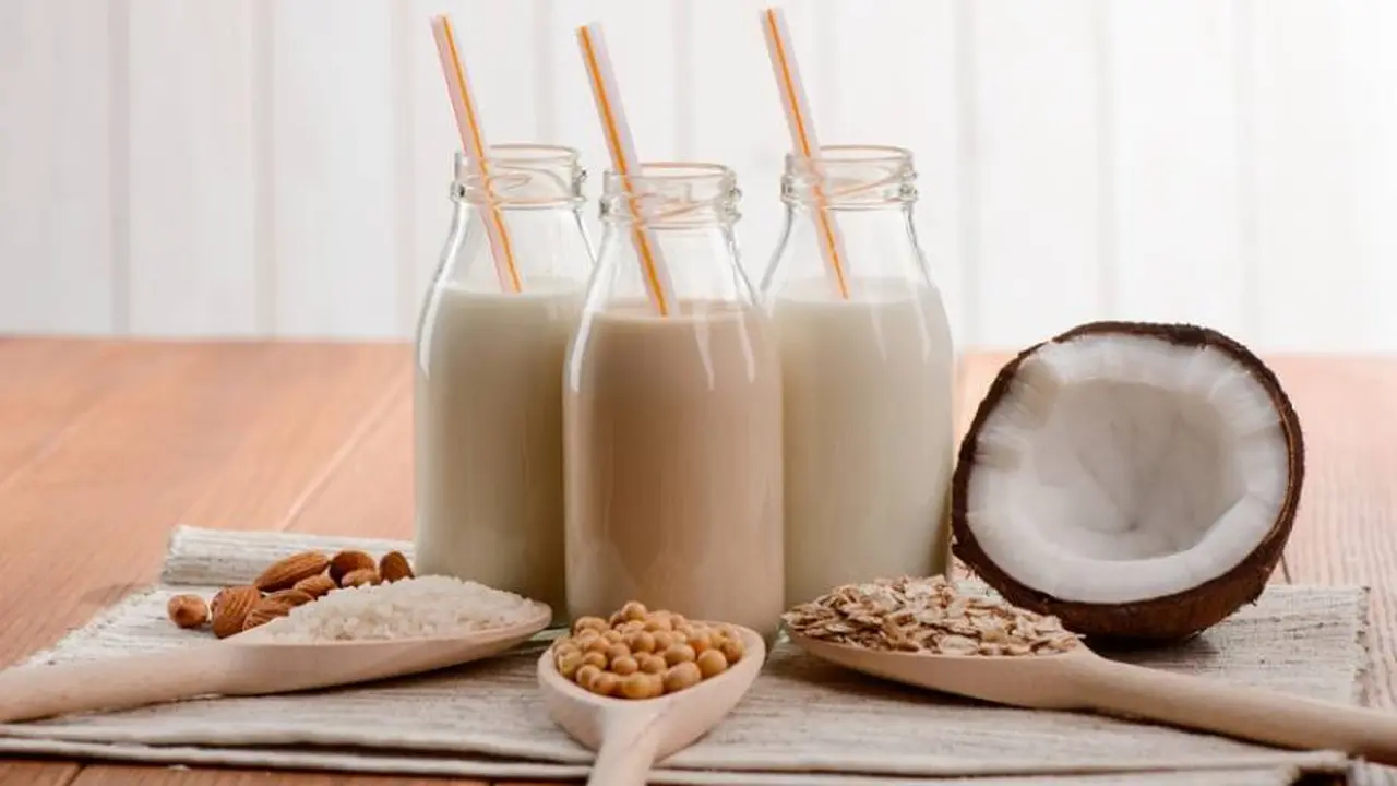 Bebidas vegetales hay muchas, pero ¿cuál es mejor para tu salud?