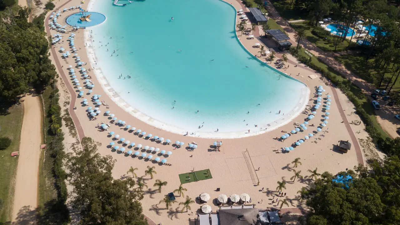 Solanas Crystal Beach, un espacio inigualable del complejo.