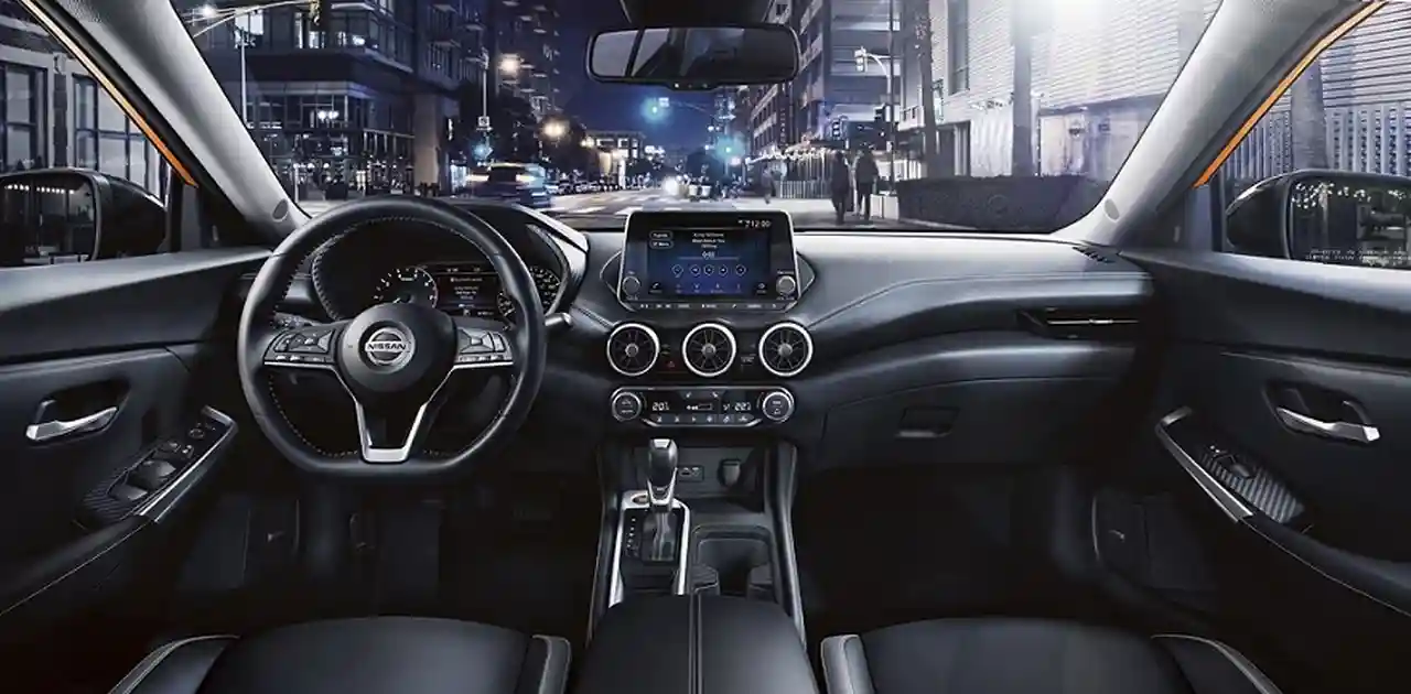 Nuevo Nissan Sentra, así es por dentro.