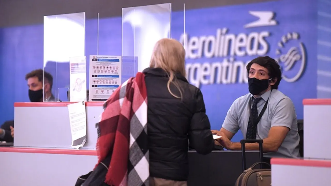 Aerolíneas Argentinas retomó sus vuelos regulares de cabotaje