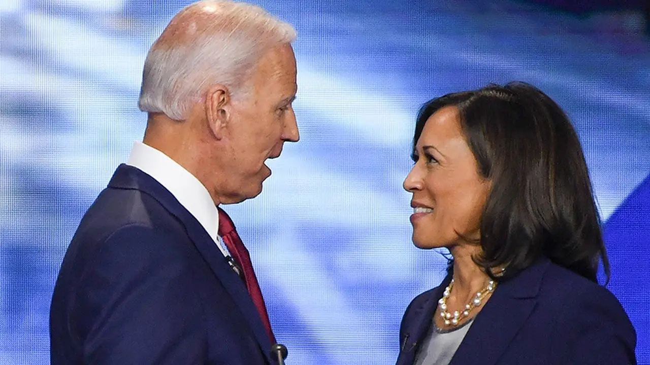 Si el Senado se divide en partes iguales para ambos partidos, la vice Kamala Harris tendrá el voto decisivo