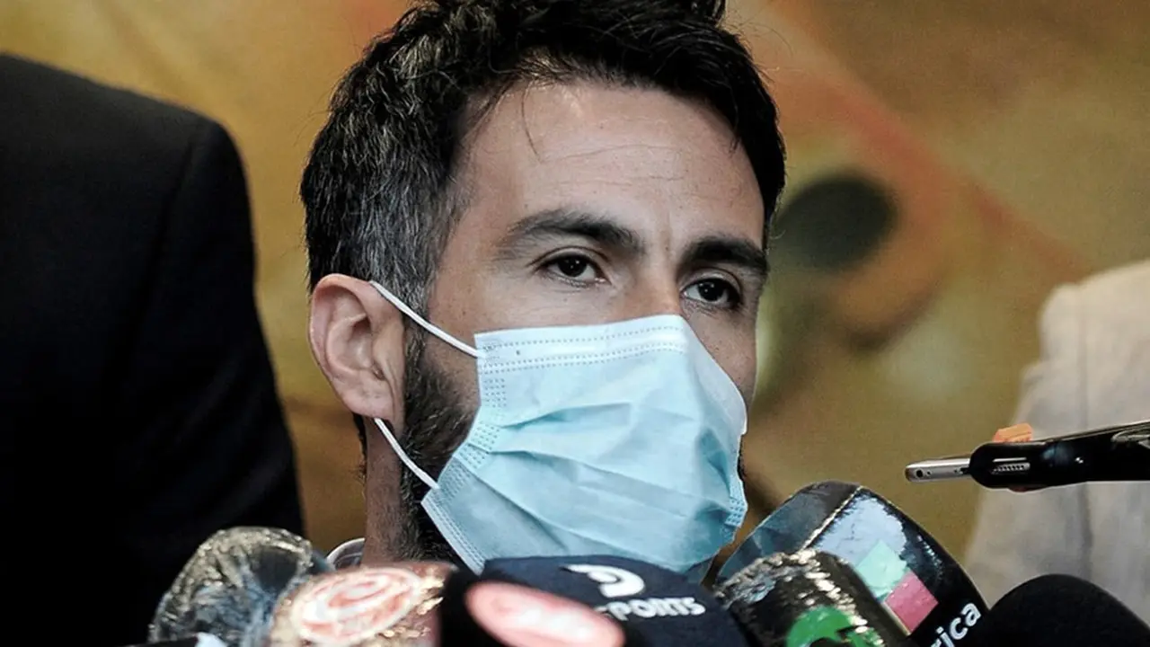 "Diego me puteaba" y "me echaba de la casa": Luque reveló la tensa relación con Diego Maradona