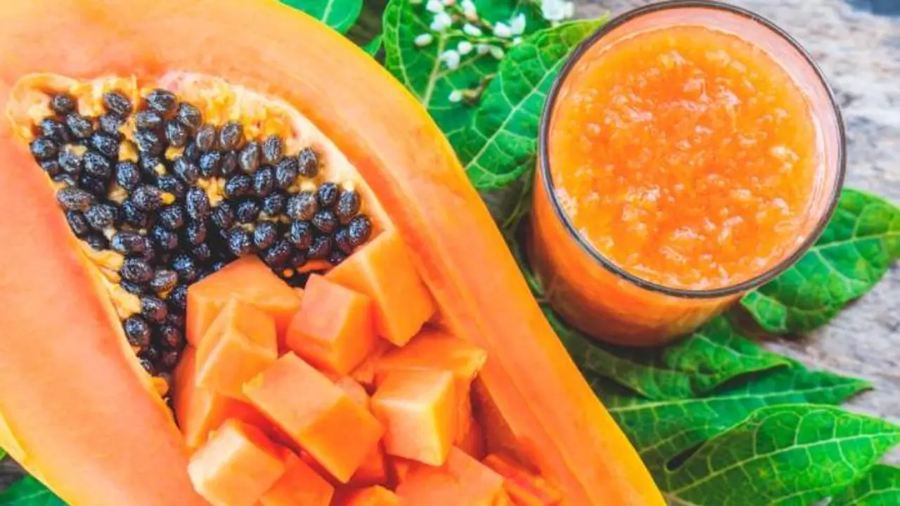 La papaya, como otras frutas, ayuda a tener una buena digestión