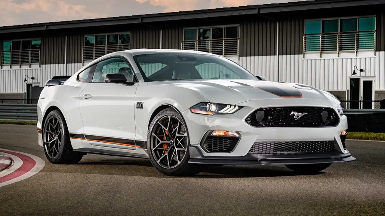 El Mustang llegará en una versión deportiva más extrema. 
