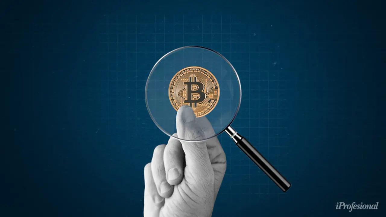 Tras derrumbarse, el Bitcoin recuperó algo de valor: ¿buena oportunidad para invertir?