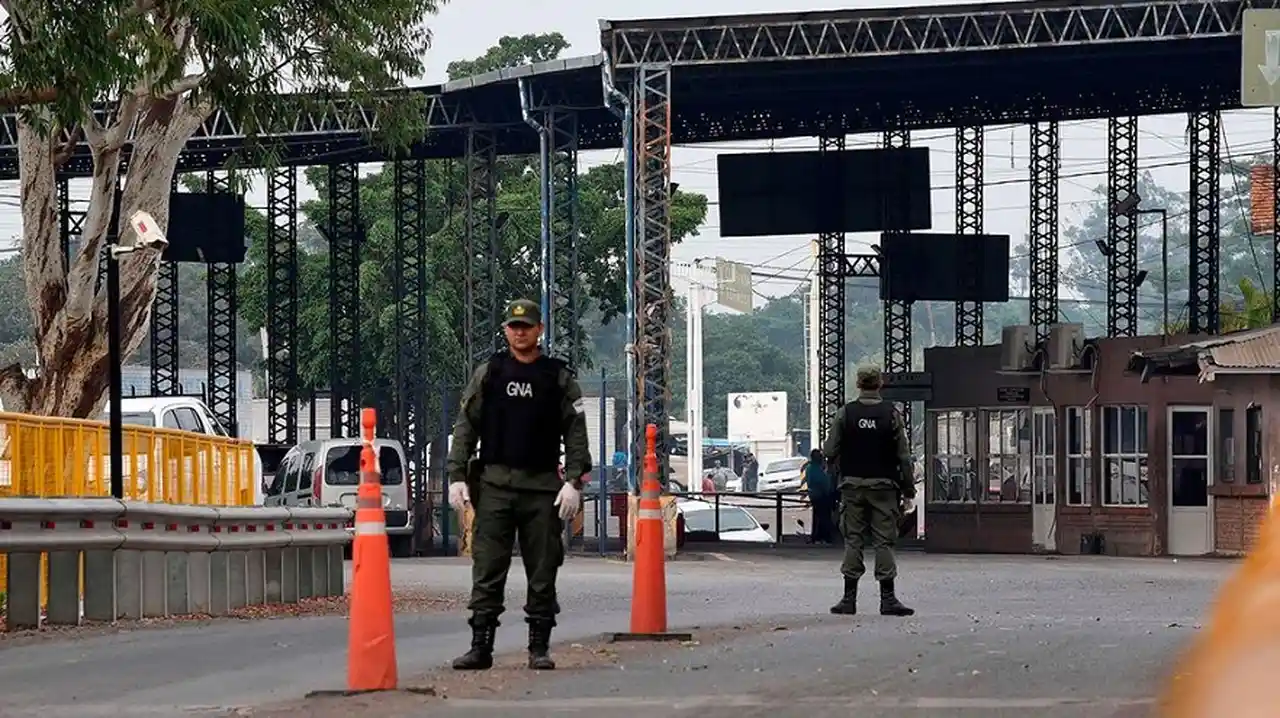 Las personas extranjeras tenían vedado antes del DNU la compra de tierras en fronteras