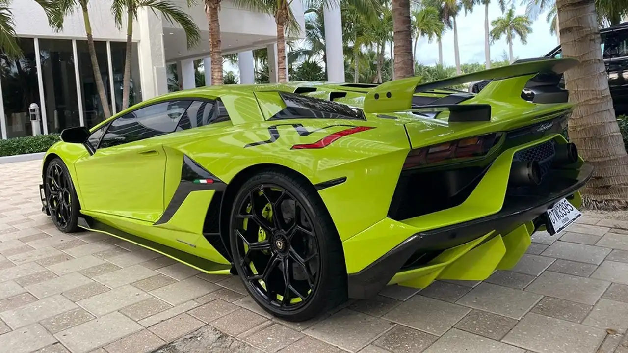 Lamborghini SVJ, uno de los autos más caros del mundo, en manos de un argentino.