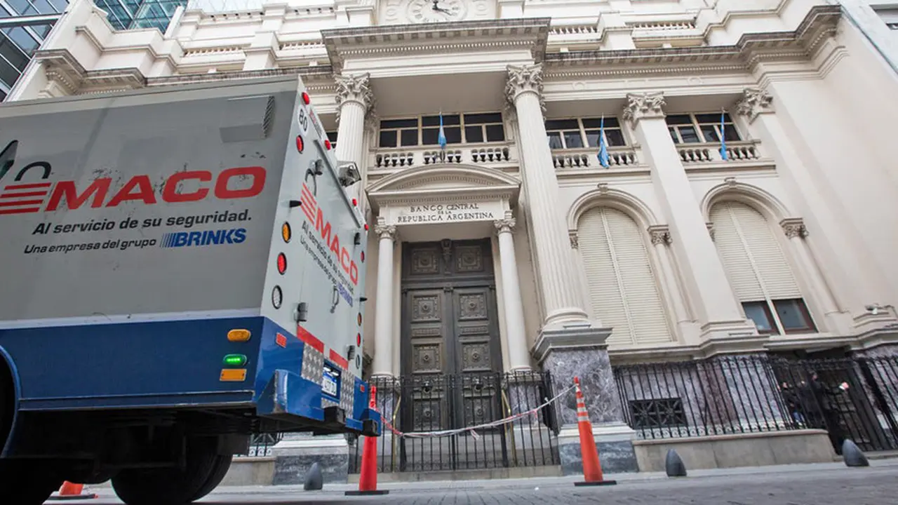 El BCRA tiene una oportunidad para recuperar reservas gracias a la baja del dólar.
