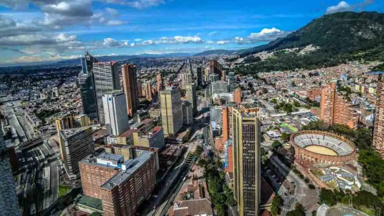 Referentes de infraestructura de Colombia respaldaron el modelo público-privado