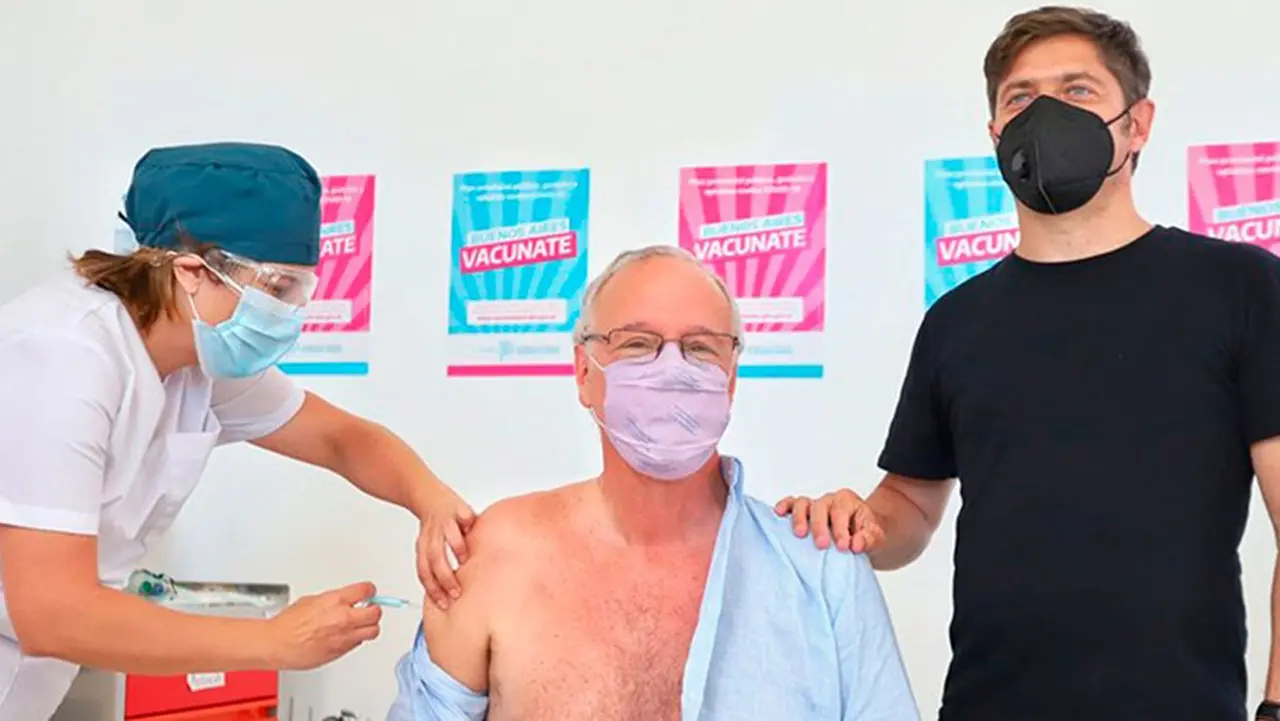 Daniel Gollán fue la primera persona mayor de 60 años en recibir la vacuna rusa contra el coronavirus en Argentina