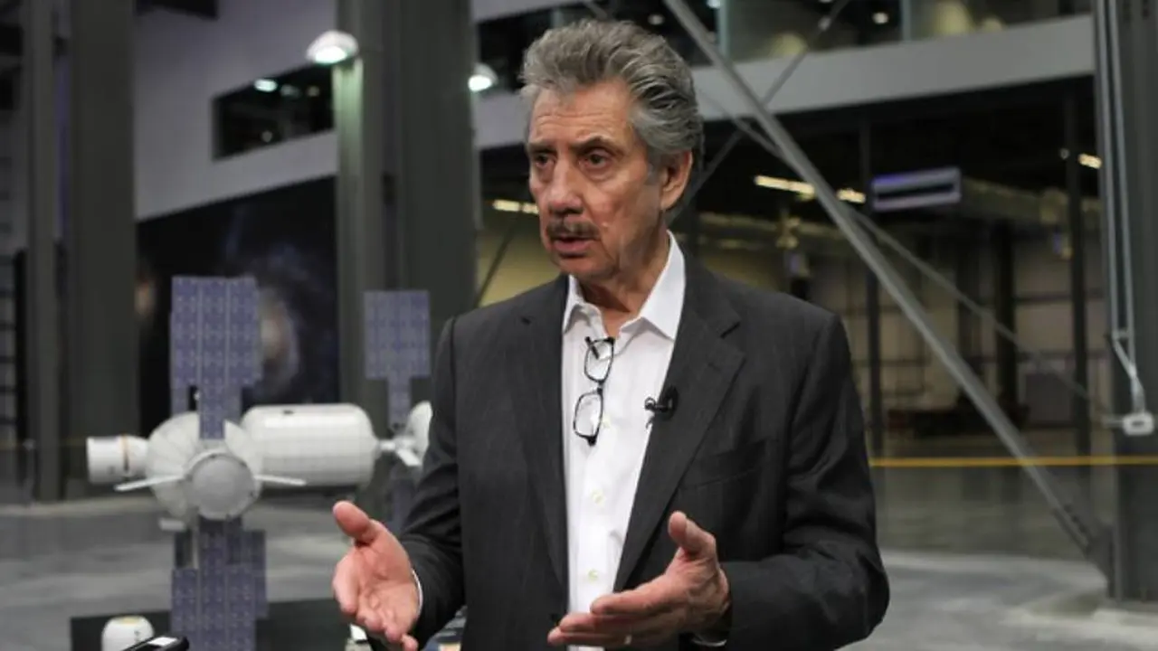 Este magnate paga una cifra millonaria a quien le responda solo una pregunta