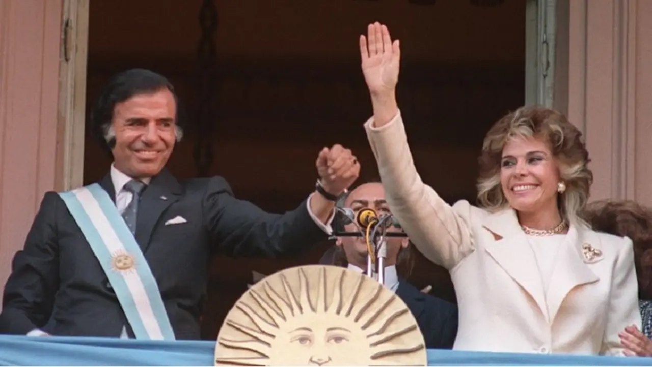 Carlos Menem junto a Zulema Yoma, al asumir su primer mandado