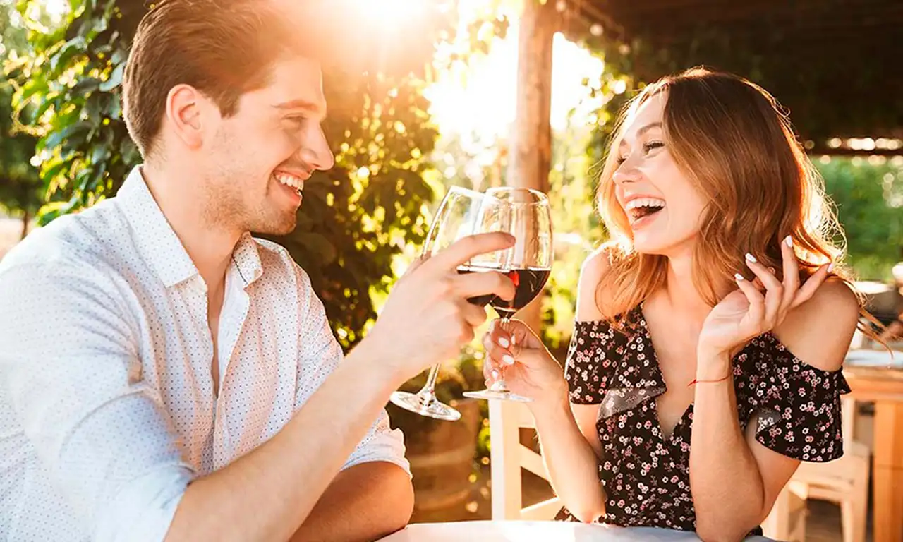 Muchas parejas se conocieron a través de Happn.