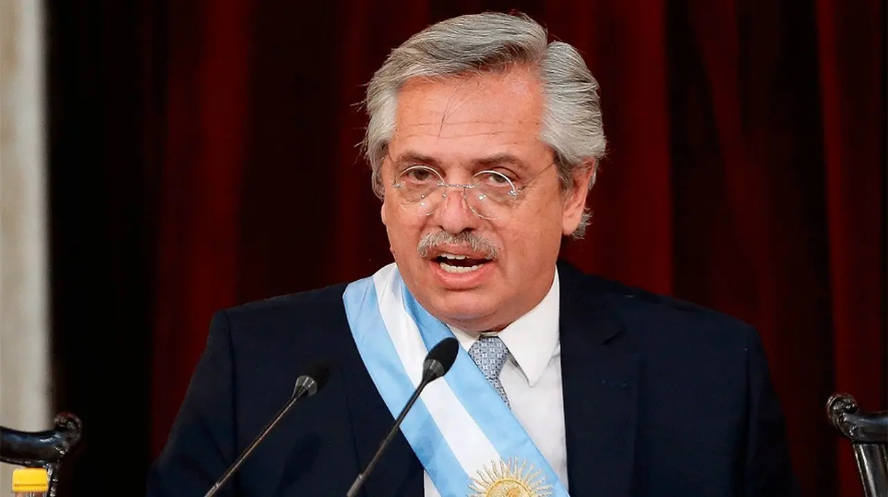 Bajan decreto que frena ingreso de extranjeros con antecedentes