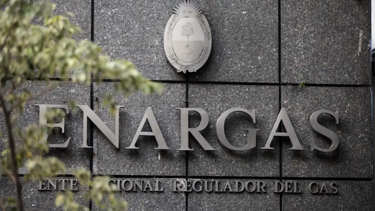 Todo indica que los aumentos que proponen las empresas no serán aprobados y se mantendrán los subsidios.