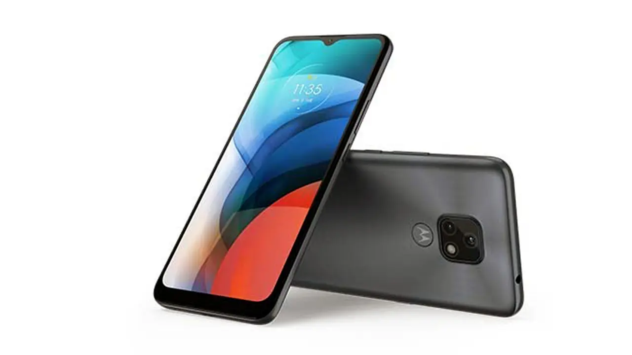 El Moto E7 incluye una cámara para fotografías con Macro.