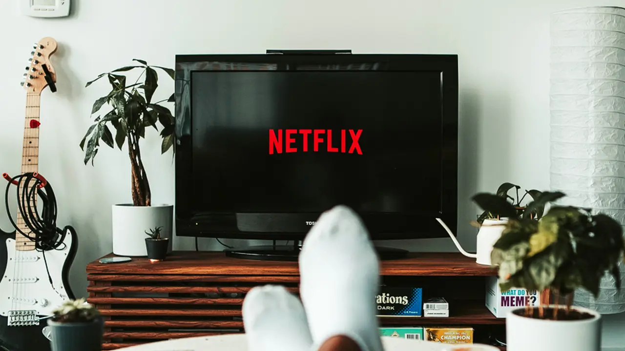 Netflix confirmó precio y fecha de su plan básico con publicidad: ¿cuándo llegará a la Argentina?