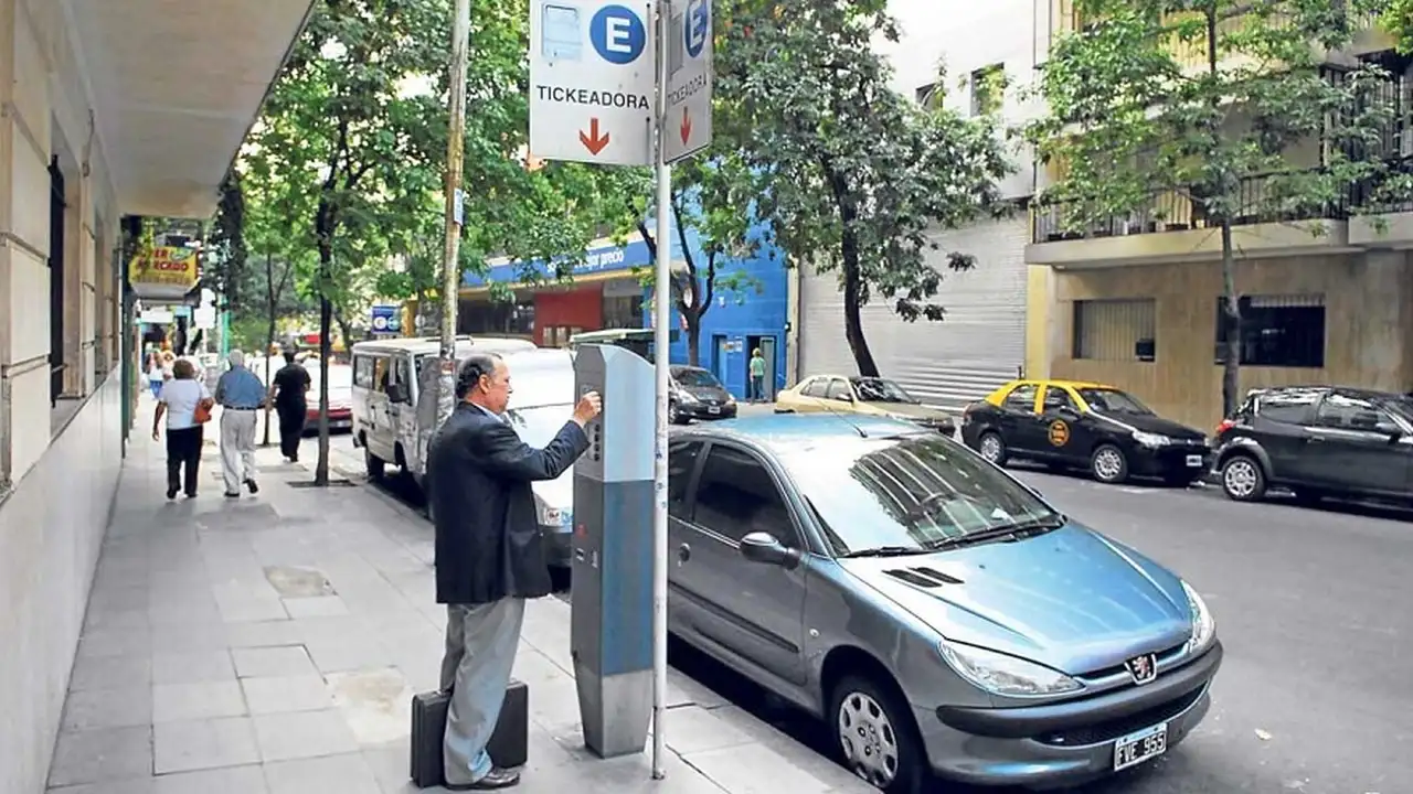 Desde este lunes, en la Ciudad de Buenos Aires comenzó a regir nuevamente el estacionamiento medido