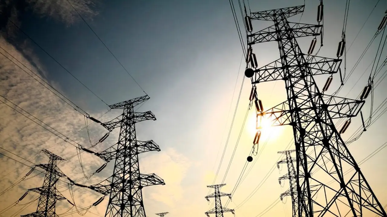 Tarifa eléctrica: Massa extiende el "Plan Platita" con un nuevo subsidio