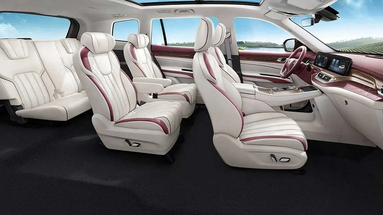 Gran espacio interior, la característica de Ford Equator.