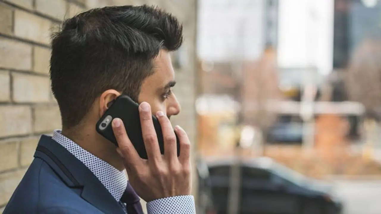 Los celulares también corren riesgo de contraer virus.