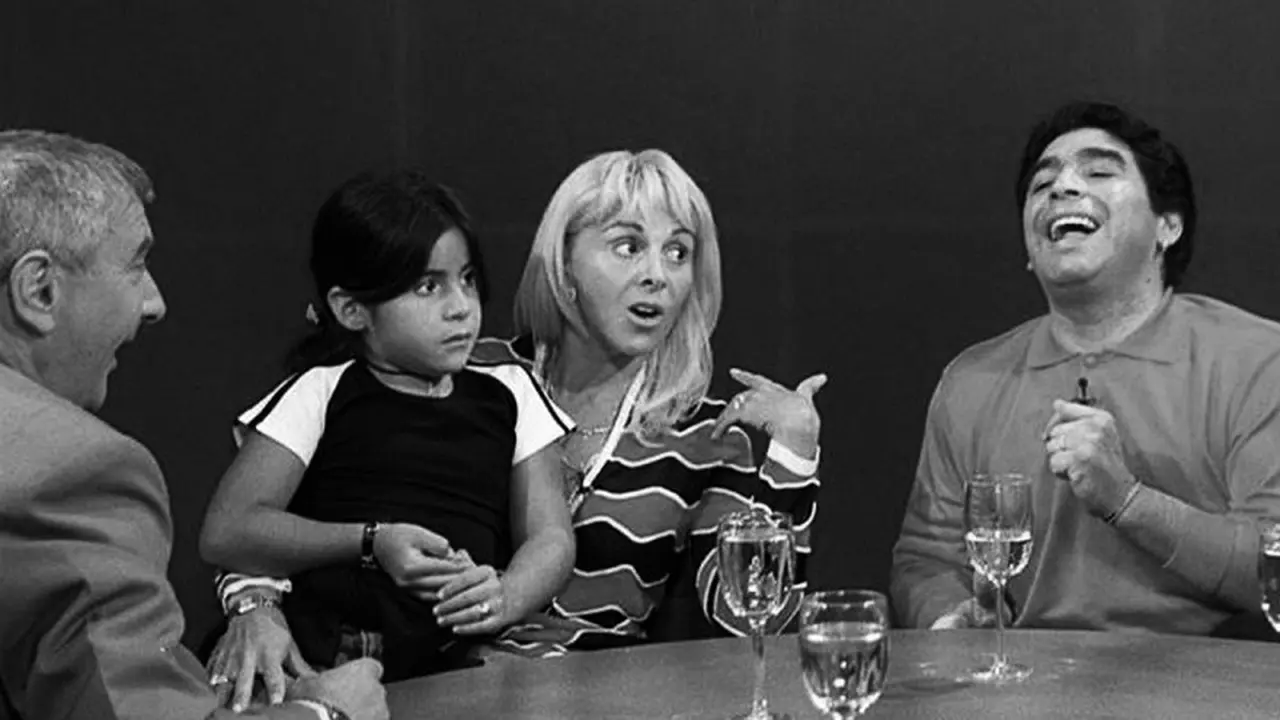 Mauro Viale entrevistó a las más famosas personalidades, entre ellas, Diego Maradona.