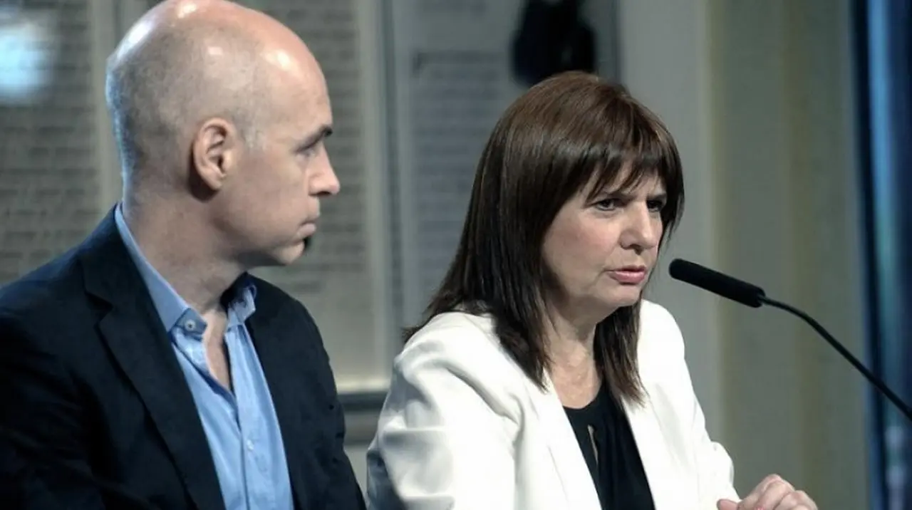 Rodríguez Larreta, aludido indirectamente por Bullrich, quien planteó que la oposición no puede ser 