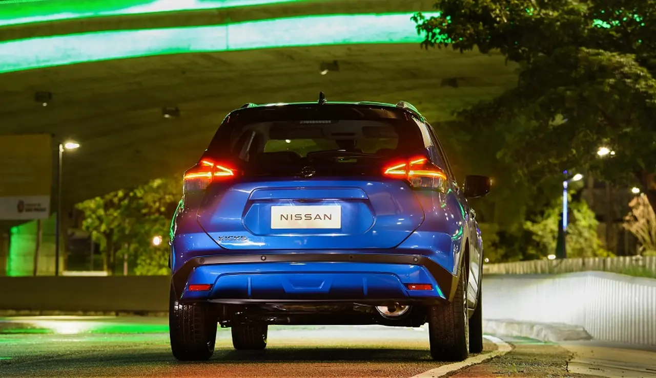 Nissan Kicks renovó sus paragolpes.