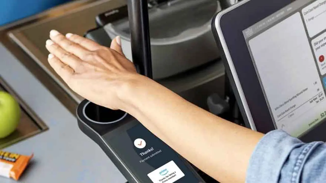 Amazon revoluciona el pago en supermercados con esta parte de tu cuerpo: la mano