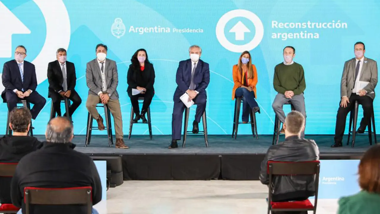 Alberto Fernández presentó el primer acuerdo sectorial de la industria de contenidos