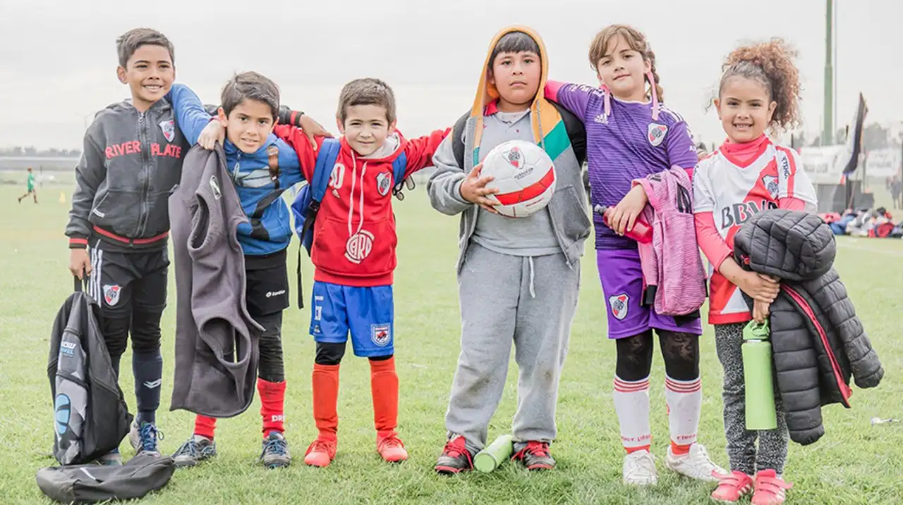 Mucho más que fútbol: las organizaciones sociales que hay detrás de los grandes clubes de Argentina