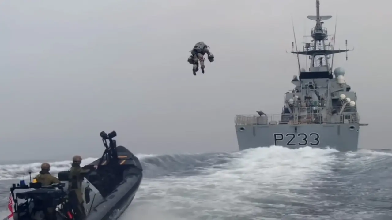El impresionante desplazamiento del hombre volador británico.