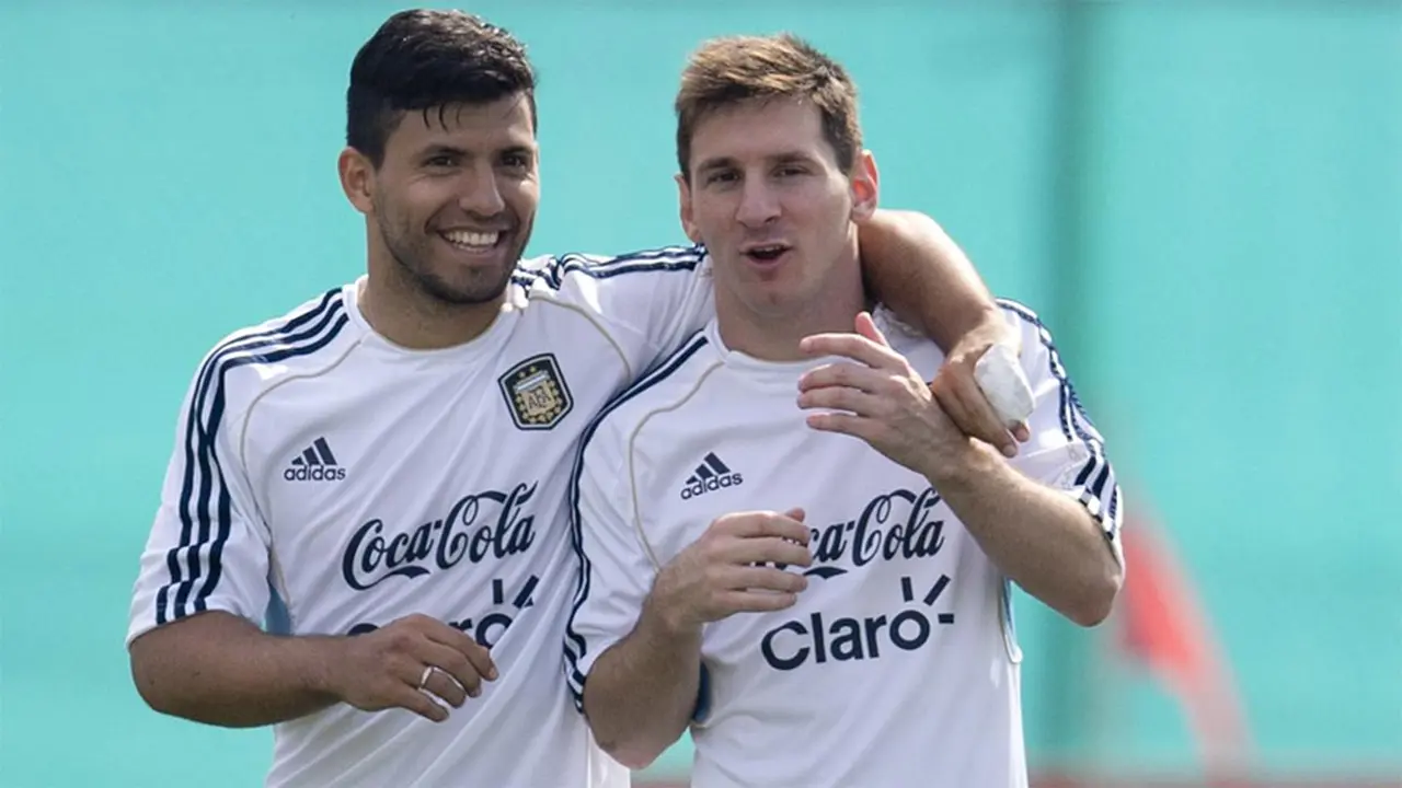 El Kun Agüero junto a Lionel Messi.