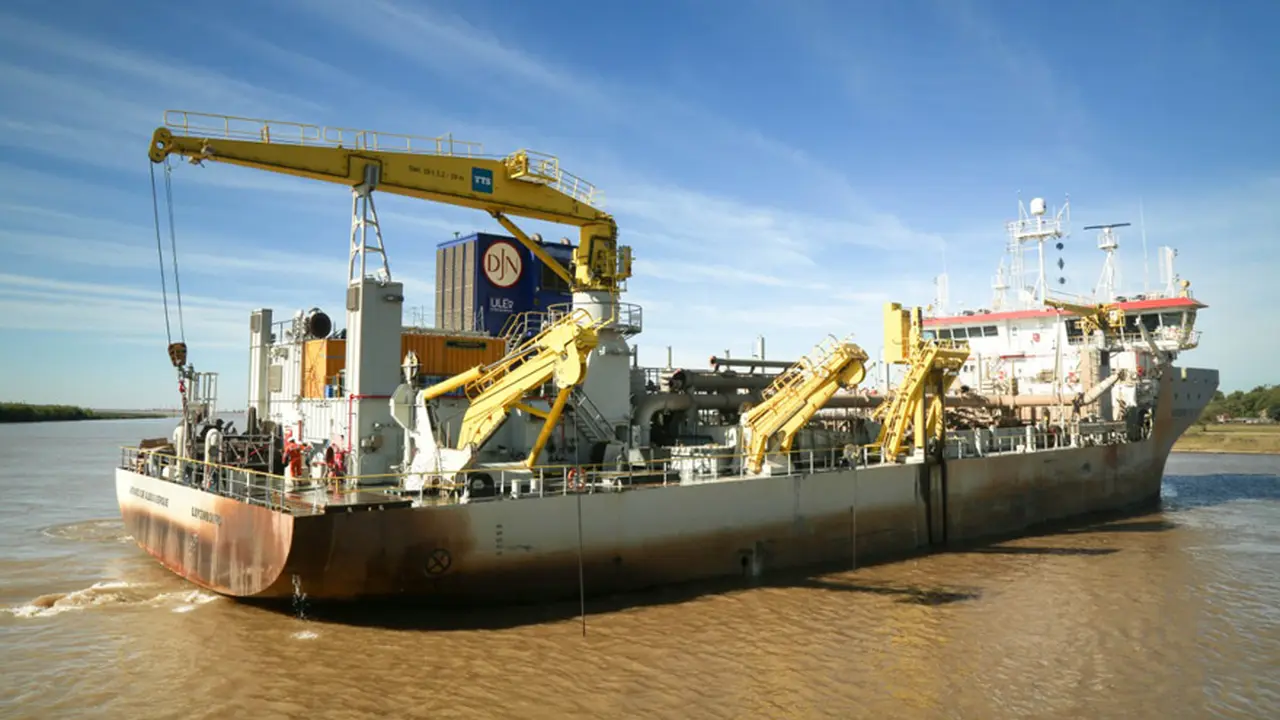 El dragado de la cuenca del Paraná resulta vital para la salida de las exportaciones del agro argentino.
