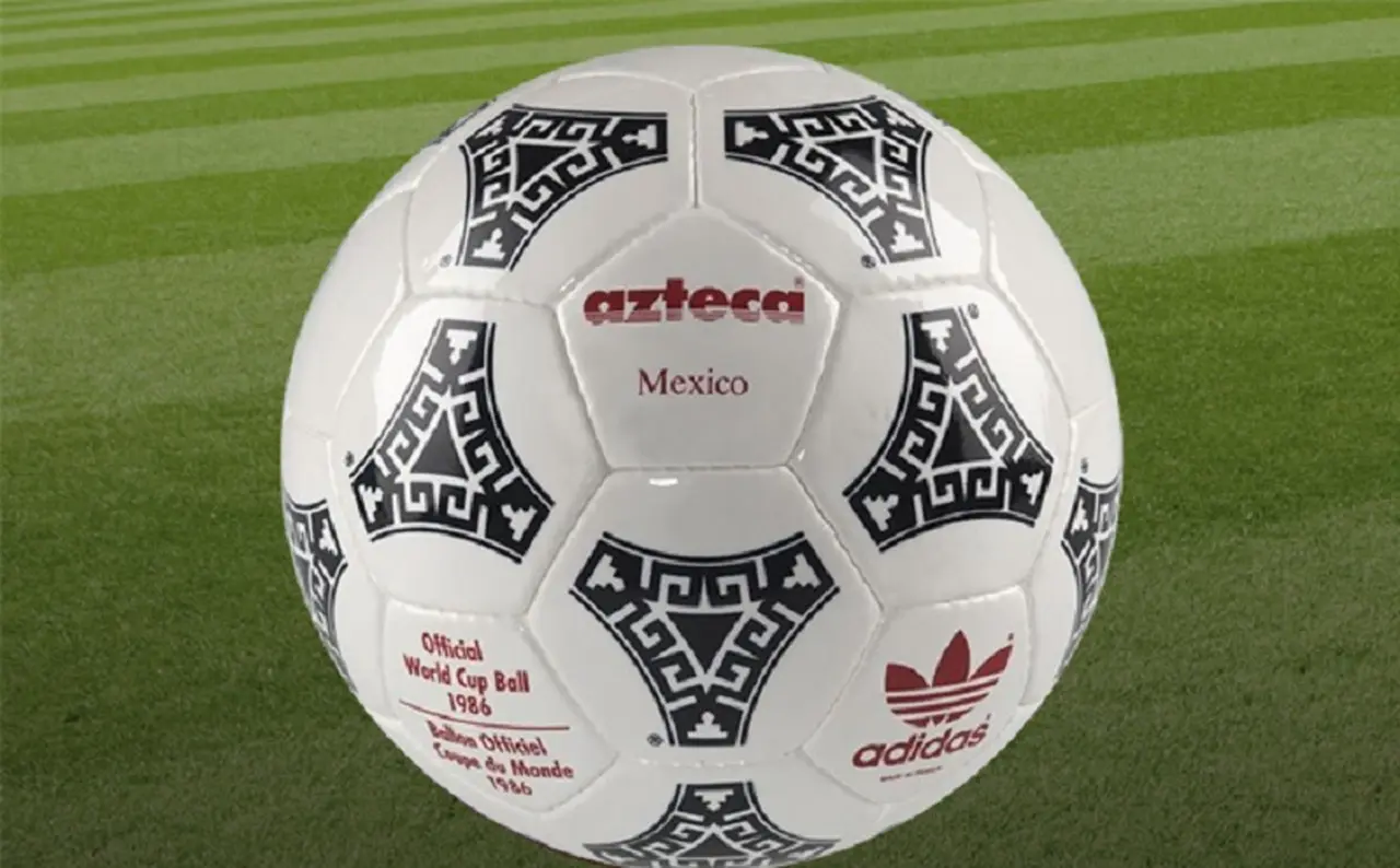 Sin dudas para los argentinos,  la Azteca de México 86 es la pelota más linda de todos los tiempos