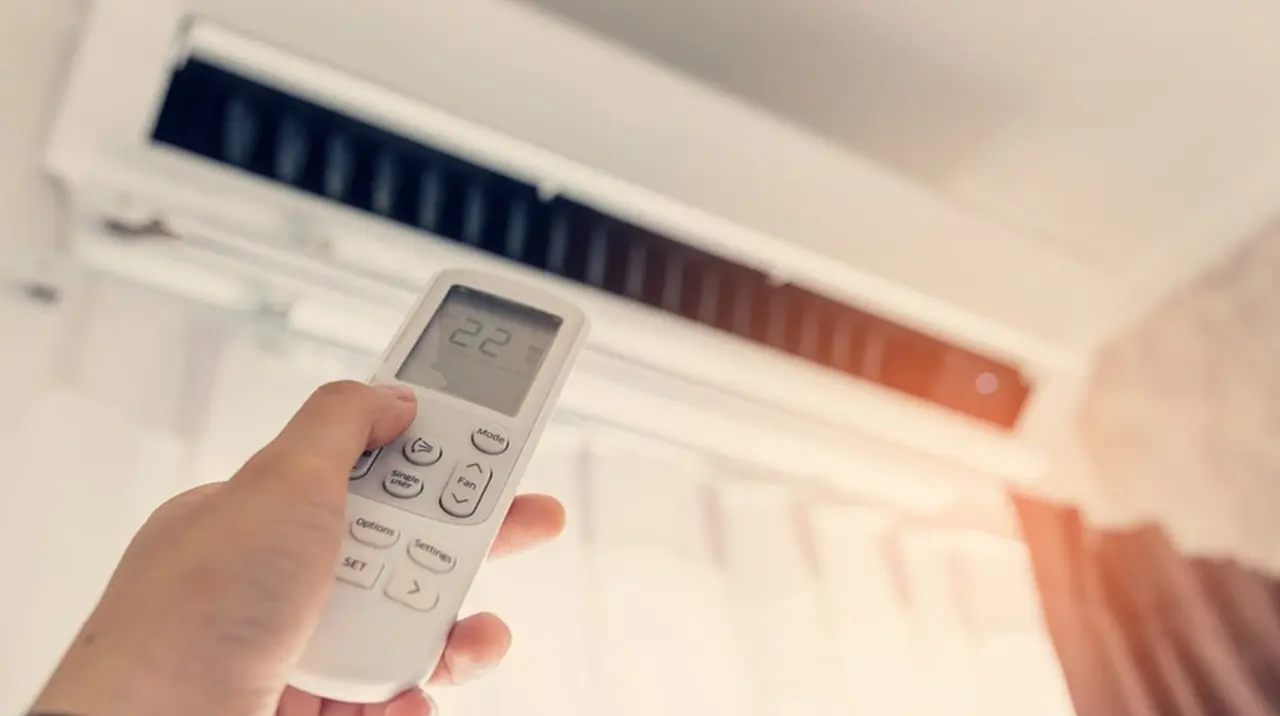 ¿Cuántas horas seguidas se puede tener encendido un aire acondicionado?